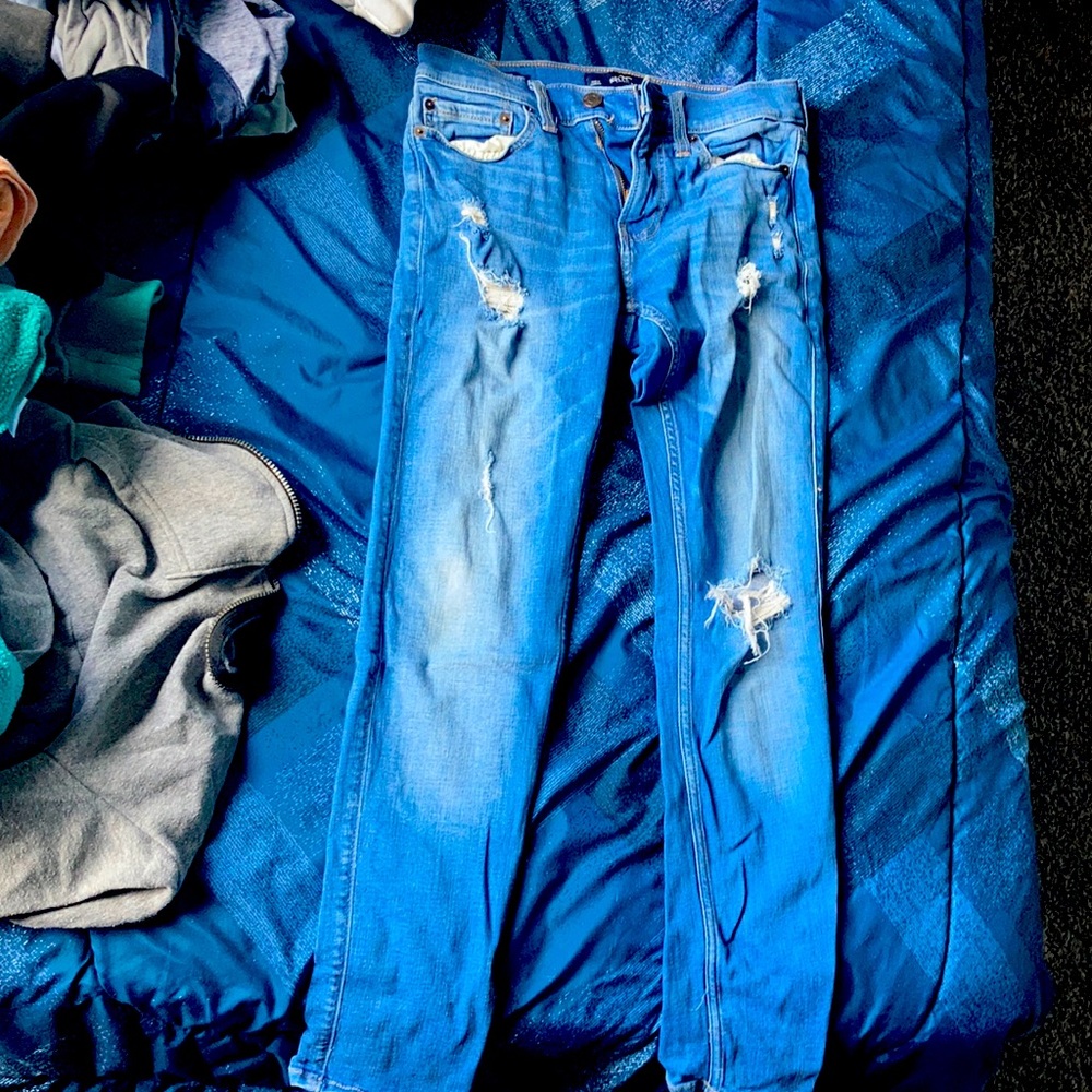 A holliester riped skinny jeans (kid) 26:w 30:L